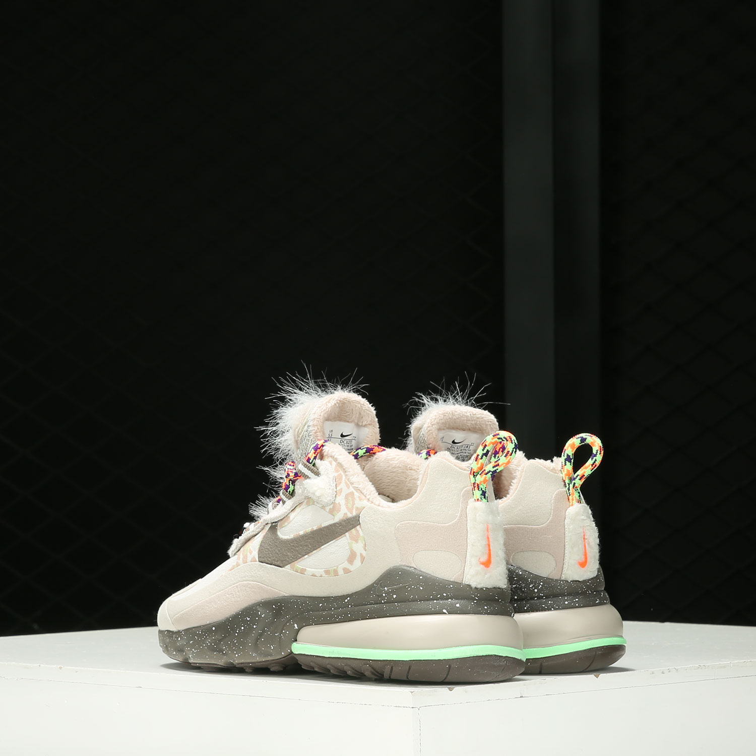 Sepatu Lari Latihan Berbantala - Nike Shoes Air Max 270 ulasan dan harga